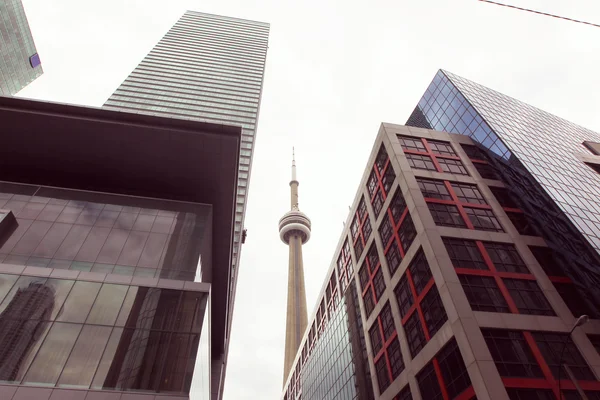 Edificio de Canadá, fotografiado desde un ángulo bajo — Foto de Stock