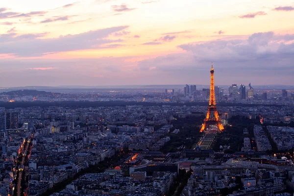 Beautiful Paris skyline with Eiffel Tower — Stock Photo, Image