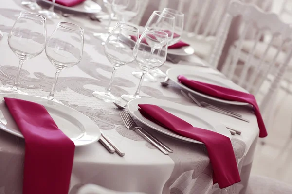 エレガントな結婚式のテーブルの配置 — ストック写真