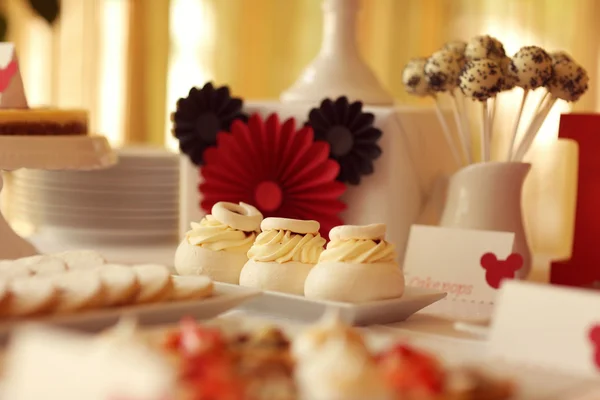 A candy buffet with a wide variety of candies — Stock Photo, Image