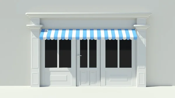 Сонячний фасад магазину з великими вікнами Фасад білого магазину з блакитними та білими навісами — стокове фото