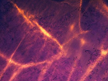 Parlak soyut bir arka plan. Beton desenli mor yüzey. 