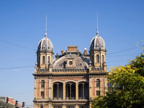 Parte Del Edificio Estación Tren Una Hermosa Casa Ladrillo Con —  Fotos de Stock