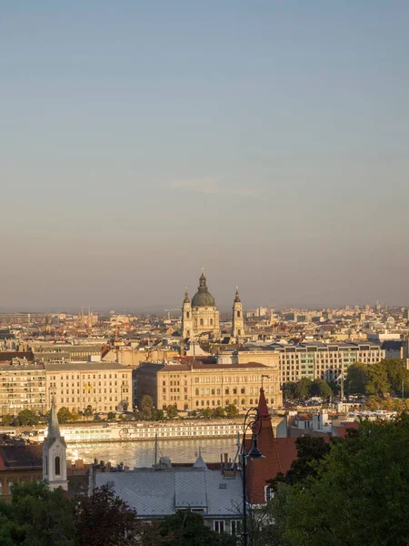 Вид Базилику Святого Стефана Бастиона Рыбака Будапешт Венгрия Октябрь 2019 — стоковое фото