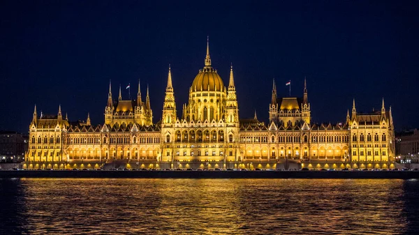 Magyar Parlament Épülete Budapesten Éjjel — Stock Fotó