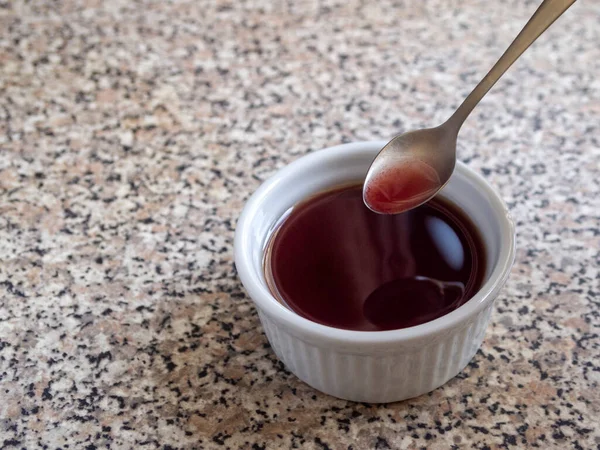 White Bowl Dark Red Sauce Vinaigrette Sauce Spoon — Stock Photo, Image