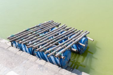 Yerel olarak el yapımı tekne