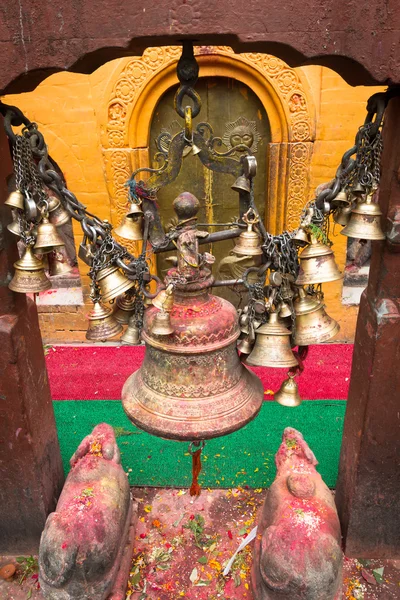 Campana en el templo —  Fotos de Stock