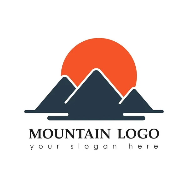 Logo Montagne Silhouette Des Montagnes Coucher Soleil Conception Modèle Pour — Image vectorielle