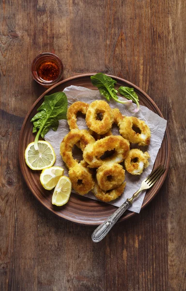 Squid rings, Fried in egg and Lemon. Healthy Mediterranean Appet — Stock Photo, Image