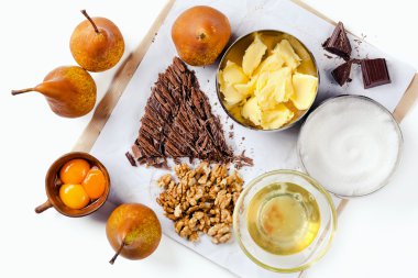 Çikolata ve armut ile pasta yapmak için Gıda katkı maddeleri