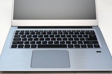 Çevrimiçi çalışma ve metin yazma için İngilizce düzeni ve dokunmatik dokunmatik bilgisayarlı taşınabilir bilgisayar klavyesi.