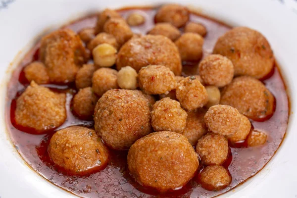 Traditional delicious Turkish foods; Bulgur soup (Anali Kizli, icli kofte) — Stock Image Traditional Delicious Turkish Foods Bulgur Soup Anali Kizli Icli Kofte Stock Image