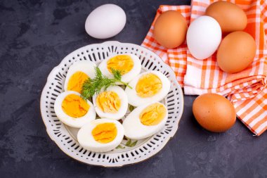 Haşlanmış yumurta, yemek fotoğrafı.