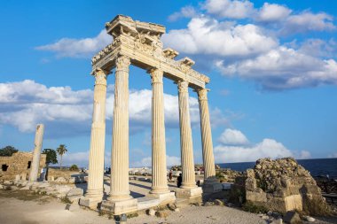 Türkiye Antalya Tarafı tarihi şehir. Seyahat konsepti fotoğrafı. 