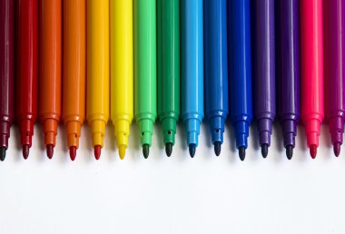 Renkli kalemler