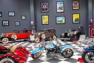 İzmir - Türkiye, 01 Mayıs 2025, Key Museum, Torbali - İzmir 'in en kapsamlı klasik araba ve motosiklet müzesi