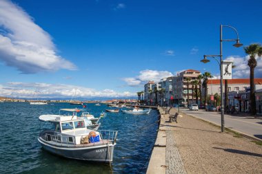 Ayvalik - Türkiye, 03 Ekim 2025, Ayvalik kıyı şeridinden deniz manzarası