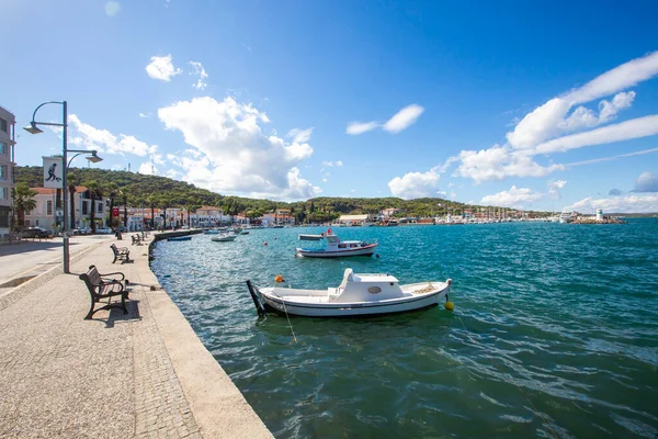 Ayvalik - Türkiye, 03 Ekim 2025, Ayvalik kıyı şeridinden deniz manzarası