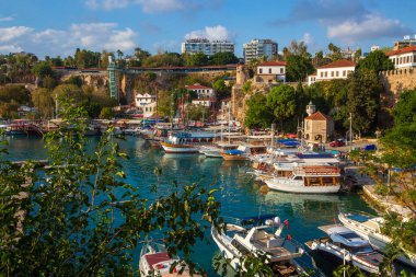 Antalya - Türkiye, 24 Ekim 2025, Antalya Eski Kent Limanı veya Kaleici, Türkiye