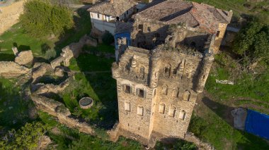 Arpaz Şatosu, yerel olarak Arpaz Kalesi, 19. yüzyılın ilk yarısında yerel Bey (Osmanlı Lordu) Nazilli - Aydın - Türkiye