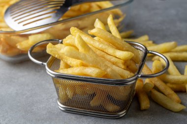 Lezzetli patates kızartması, kızarmış patates. 