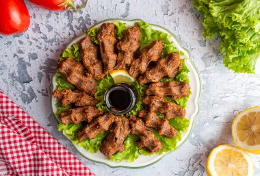 Türk özel gıdası icli kofte ve oruk, yerli Türk gıdaları. Hatay oruk kofte.