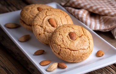 Türk badem kurabiyeleri, Türkçe adı; Acibadem Kurabiyesi