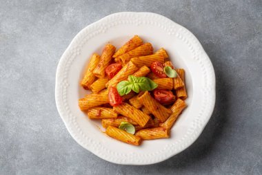 Domates soslu Tortiglioni makarnası.