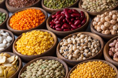 Kurumuş baklagillerin karışık çeşitleri