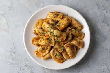 Hingel manti ve patates çok lezzetli.