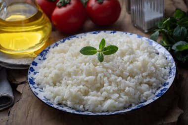 Geleneksel lezzetli Türk yemeği, pirinç pilavı, Türkçe adı; Pirinc pilavi