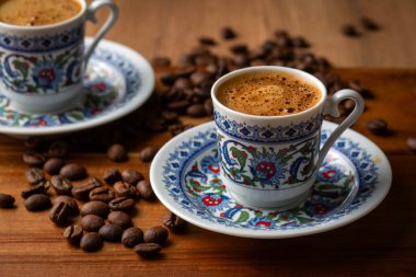 Bir fincan Türk kahvesi veya Yunan kahvesi