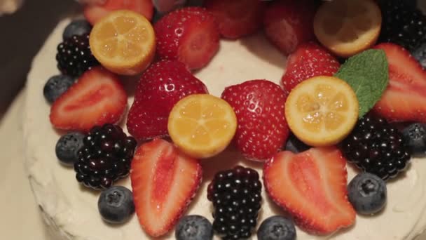 Berry Strawberry Cake Decoration — Stock Video