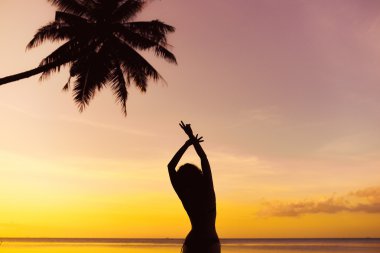  Güzel seksi kız silüeti