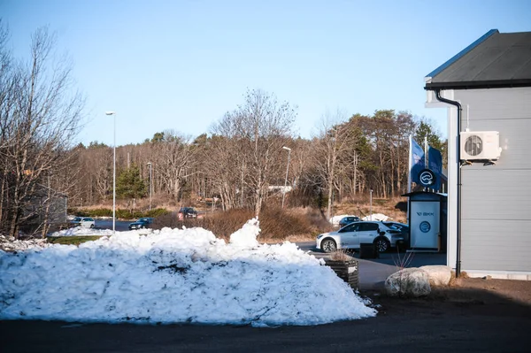 Tnsberg Norwegia Januari 2021 Pearl White All Electric Motor Car — Stok Foto