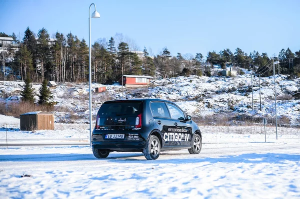 Tnsberg Noruega Febrero 2021 Skoda Citigoe Negro Automóvil Eléctrico Compacto —  Fotos de Stock