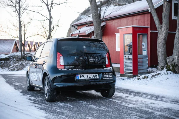 Tnsberg Norveç Şubat 2021 Siyah Skoda Citigoe Elektrikli Otomobil Güneşli — Stok fotoğraf