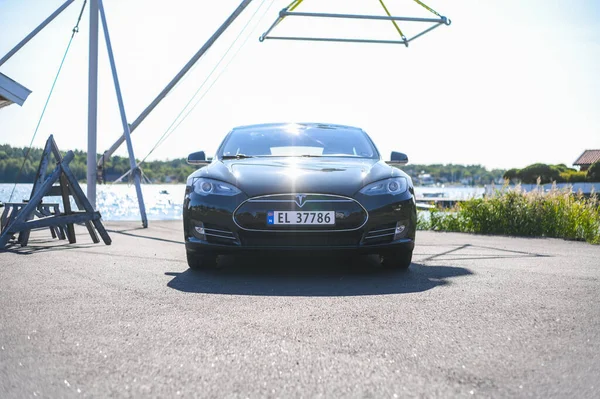 Notteroy Norway August 2021 Green Tesla Model P85 Електричний Автомобіль — стокове фото