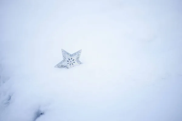 Estrella Metal Nieve Clima Helado Atmósfera Invernal — Foto de Stock