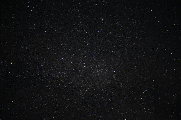 звездное небо в северном полушарии, звезды в небе летом июля 2021 года.