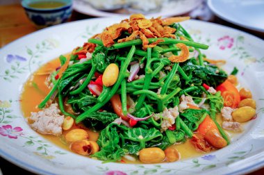 Tavada kızartılmış Sayate dilek Kosovalı tuzlu