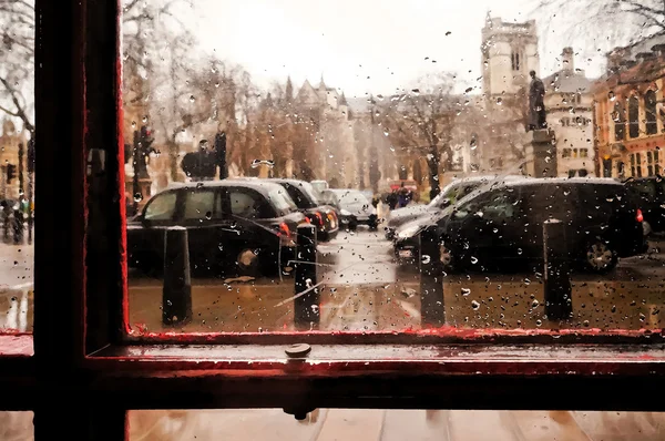 Trafik sıkışıklığı Londra'da bulanık