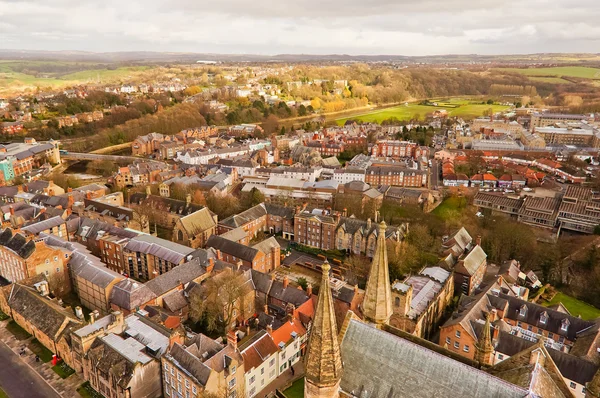 Durham şehrin en iyi bir manzara. Bu resim Durham Katedrali, İngiltere'de bir parçası olan Durham kule üzerinde çekildi.