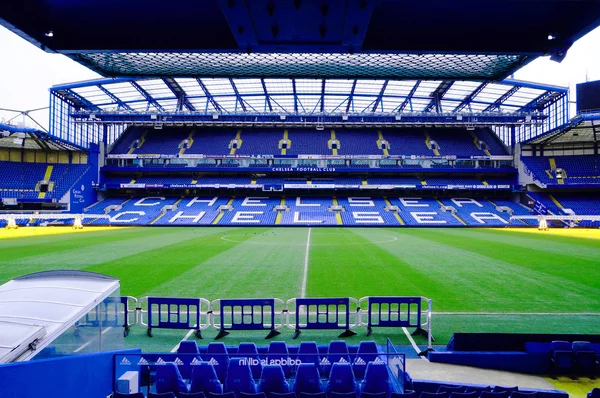 London, Anglia - február 14.: Stamford Bridge stadion a 2014. február 14., London, Egyesült Királyság. A Stamford Bridge-en egy otthon, a Chelsea Football Club. — Stock Fotó