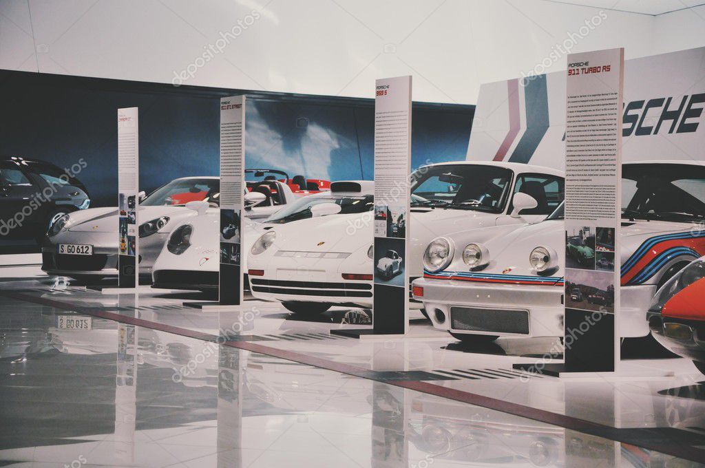Interieur und Exponate des \ Interieur und Exponate des \