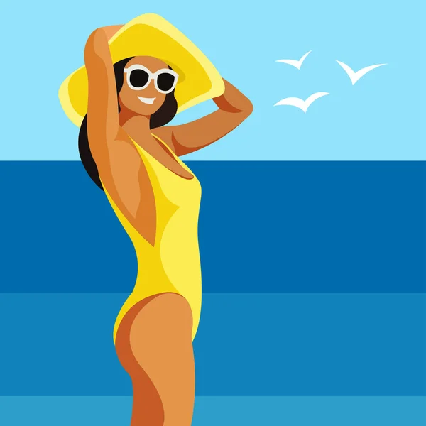一个穿着黄色泳衣 太阳镜和帽子的晒黑了的年轻女孩站在海滩上 背对着大海或大海 — 图库矢量图片