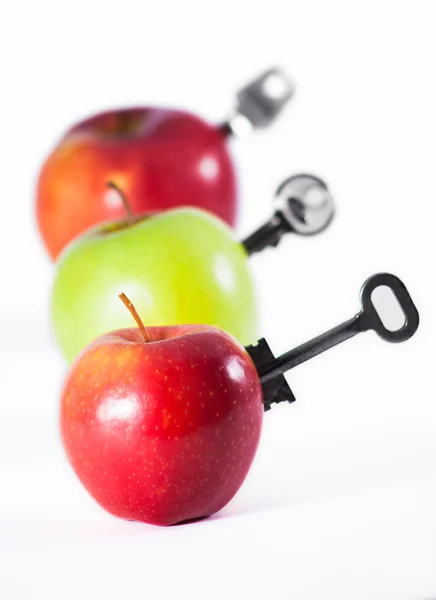 Elma ile anahtar taşı