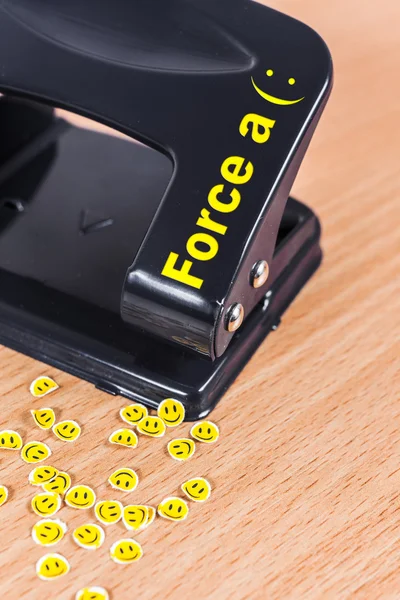 Kuvvet bir gülümseme kavramı