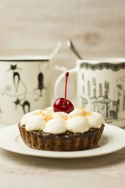 Two Cup of tea and cake  on the table — Stock Photo, Image